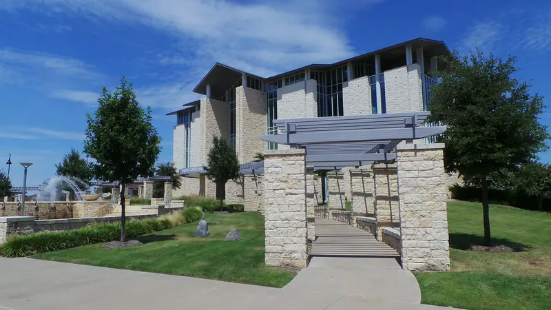 Fairview Town Hall and fountain