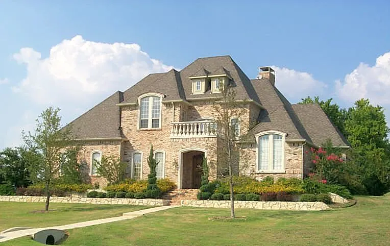 Home in Oakwood Estates